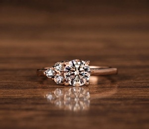 Anillos de Lujo Listos para Enviar, Anillo de Compromiso Redondo de 3 Quilates, Oro Sólido de 10K, Color E, VS1, Anillo de Diamante Cultivado en Laboratorio de 3.16 Quilates, Regalo de Aniversario - Product Image 1