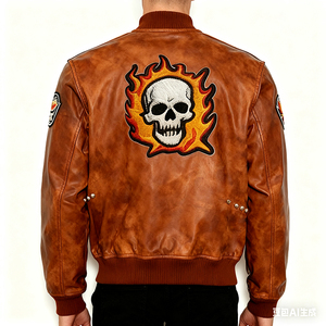 Blouson aviateur en cuir véritable marron pour homme avec broderie de crâne enflammé, style motard, fermeture éclair sur le devant - Product Image 2
