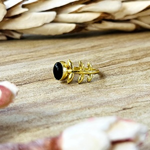 Unique Design Black Onyx <b>Ring</b> Boho Brass <b>Rings</b> for Women 18k Gold Plated <b>Dainty</b> Floral Branch Band Jewelry for Wholesale/OEM/ODM - Product Image 3