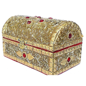 Boîte à Bijoux Perlée Artisanale en Lac Glitter avec Perles Dorées, Boîte de Rangement Décorative pour la Maison et les Cadeaux - Product Image 1