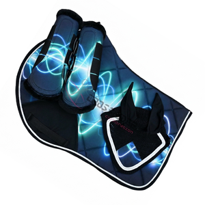 Ensemble d'équipement d'équitation personnalisé 3 pièces : tapis de selle, bonnet d'oreille, protège-tibias antidérapants et amortisseurs en polyester et coton - Product Image 1