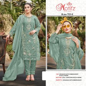 Organza classique Shalwar Kameez détaillé Khatli travail Santoon bas brodé Dupatta tendance 4 pièces fête porter en gros ensemble - Product Image 4