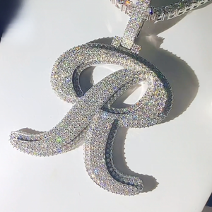 Joyería Clásica de Aniversario, Chapada en Oro, Plata de Ley 92.5%, Colgante Redondo Brillante con Moissanita, Unisex, Certificado GRA - Product Image 2