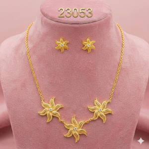 Último Modelo de MOLL JEWELLERS, Conjunto de Collar y Aretes con Incrustaciones Florales de Aleación de Zinc Chapado en Oro Indio de 24K, 0.3m, con Circonitas, para Mujer - Product Image 2