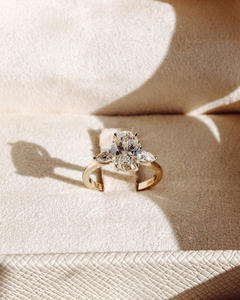 Bagues de mariage en or jaune 14 carats de fabrication IGI/GIA, cultivées en laboratoire, vintage, plaquées rhodium, coupe ovale étagée, pierre de diamant pour anniversaire, fiançailles - Product Image 2