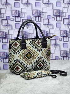 Bolso de Mano de Diseño Exclusivo Bohemio con Jacquard de Diamantes Multicolor – Set de 2 Piezas (Bolso Tote y Bandolera) a Excelente Precio - Product Image 3