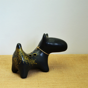 Cachorro pequeño de papel maché hecho con papel reciclado, materiales ecológicos, hecho a mano por artesanos tailandeses con experiencia. - Product Image 3