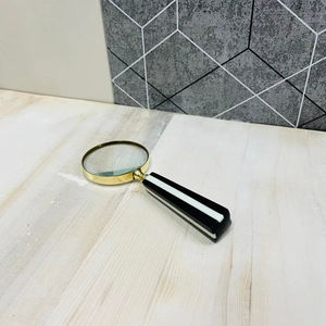Lupa de Mano de Latón de 2.5 Pulgadas con Mango con Diseño de Ajedrez |   Lupa de Inspección Óptica - Product Image 1