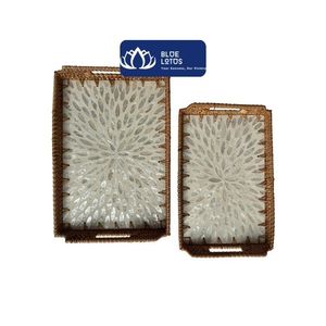 Bandeja Rectangular de Ratán con Incrustaciones de Perlas Glory de Loto Azul [ALTA CALIDAD] para Uso Decorativo, Móvil y Colgante, Vietnam - Product Image 1