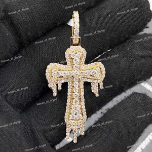 Pendentif Croix Goutte d'Eau avec Diamant Moissanite en Argent 925 Plaqué Or Glacé Bijou de Luxe Hip Hop Tendance - Product Image 2