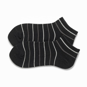 Chaussettes courtes rayées unisexes 65% coton 32% nylon 3% élasthanne respirantes pour hommes et femmes, idéales pour le quotidien et la vente en gros - Product Image 6
