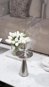Quemador de Incienso Metálico Moderno, Diseño Hueco y Duradero, con Detalles de Madera de Sándalo, Regalo Especial para Eid y Ramadán, Decoración para el Hogar - Product Image 6