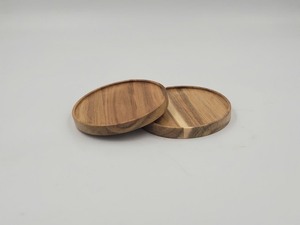 Ensemble de deux dessous-de-verre ronds en bois naturel, design circulaire - Product Image 3