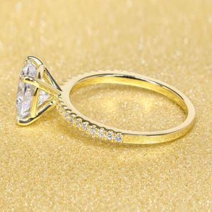 Anillo de Compromiso de Lujo con Moissanita Corte Radiante, Plata de Ley 925, Chapado en Oro Amarillo, Alternativa al Diamante, 4 Gramos, Certificado - Product Image 3