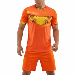 Uniforme de Fútbol Personalizado de Primera Calidad, Ropa Deportiva, Uniforme de Fútbol de Venta Caliente Hecho en Pakistán - Product Image 1