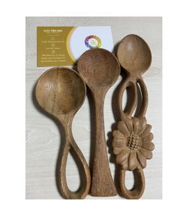 Cuillère à long manche en bois d'acacia naturel non réactif 16cm-30cm résistant à la chaleur pour cuisiner et servir dans la cuisine de restaurant à la maison - Product Image 4