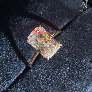 Anillo de Compromiso de Moissanita con Corte Radiante, Gema Solitaria, Cuatro Garras, Chapado en Oro sobre Plata, Anillo Clásico para Boda - Product Image 4