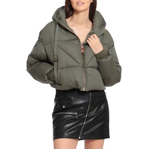Chaqueta Acolchada Verde Oliva para Mujer, con Capucha, Cierre de Cremallera, Manga Larga, Chaqueta Corta de Invierno, Color Sólido, Gruesa y Cálida - Product Image 1