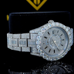 Montre de luxe en acier inoxydable à quartz automatique, étanche, avec bracelet en silicone et diamants Moissanite, fournie directement par l'usine - Modèle 3 - Product Image 1