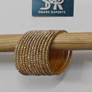 Ensemble de 16 bracelets de luxe en or et cristal, faits à la main, bijoux de mariage indiens traditionnels, certifiés par une tierce partie - Product Image 6