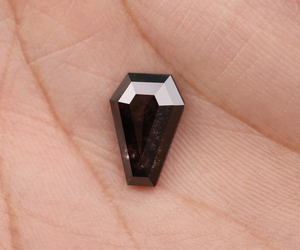 Diamante Cultivado en Laboratorio con Certificación IGI, Corte Elegante de 1.80 Ct, Perforado con Láser, Forma de Ataúd, Suelto, Personalizado, en Oferta - Product Image 6