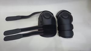 Protège-genoux équestres en cuir noir pour chevaux, réglables, antichoc, pour l'entraînement et le soutien des jambes - Product Image 4