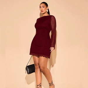 Elegante Vestido Ajustado con Paneles de Malla Color Borgoña para Fiestas y Eventos Nocturnos para Mujer Talla Grande - Product Image 2