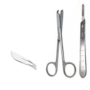 Tijeras Quirúrgicas Premium para Suturas de 4.5 Pulgadas con Mango de Bisturí # 4 y 10 Cuchillas Quirúrgicas de Acero Inoxidable para Uso Médico - Product Image 2