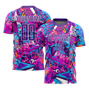 Uniforme de Fútbol Sublimado con Diseño de Grafiti Personalizado en Morado y Blanco, Estilo Urbano Moderno, Transpirable, Conjunto Deportivo de Fútbol - Product Image 1