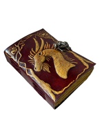 Bloc-notes vintage en cuir véritable Dragon Face Journal Notebook Journal en relief fait à la main Deckle Edge Paper With Antique Brass C Lock