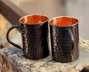 Mug en cuivre pur de qualité supérieure, martelé, avec poignée, pour cocktails et usage en bar, provenant d'un fournisseur indien. - Product Image 3