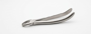 Pinzas de Extracción de Molares Superiores Derechos con Patrón Inglés – Instrumento Dental de Acero Inoxidable para Extracción de Dientes en Cirugía Oral - Product Image 5