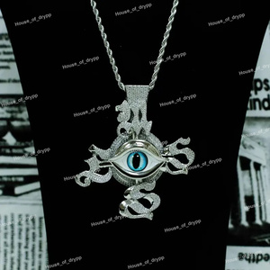 Collar con Colgante Iced Out, Elaborado en Plata de Ley 925 con Brillante Diamante Moissanita, Joyería de Lujo - Product Image 3