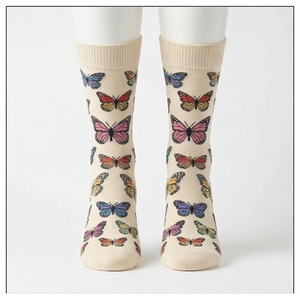 Chaussettes en coton respirant avec imprimé papillon coloré pour adultes, vêtements décontractés de printemps - Product Image 1