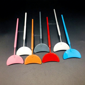Miroir à cils cosmétique brillant argenté avec poignée personnalisée en forme de cœur, grossissement 3X, en acier inoxydable pour le modelage des cils - Product Image 1