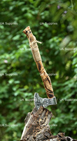 UA Supplies Factory Direct Handmade Odin Engraved Viking Norseman Bushcraft Bearded Tomahawks Bilah Baja Karbon Kayu Mawar