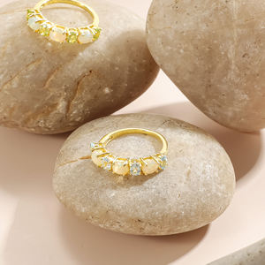 AMBER JEWELS T-1498 Bague unisexe plaquée or 14 carats, style éternité, diamant de laboratoire taille émeraude, sertissage à griffes, style glamour, pour fiançailles - Product Image 3