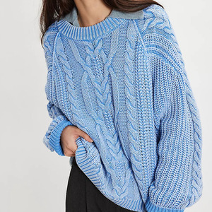 Pull-over ample en maille torsadée épaisse 100 % acrylique à manches chauve-souris pour femme, col rond, collection Hiver 2026 - Product Image 1