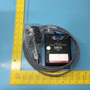 Conditionneur de signal MKS 221BA-00010B RTPE 221, 140055 - Équipements et pièces semi-conductrices d'occasion fiables à l'échelle mondiale chez - Product Image 1