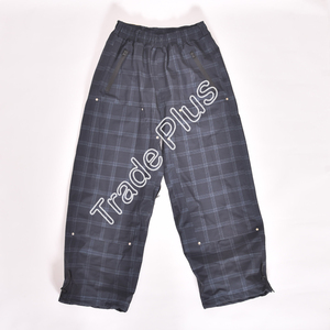 Pantalon de neige noir avec graphisme latéral blanc, imperméable et coupe-vent, doublure chaude, taille à cordon de serrage, fermetures éclair de ventilation, bas élastiques - Product Image 1
