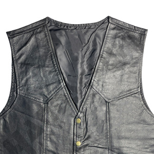 Gilet de moto en cuir personnalisé pour homme, sans manches, avec cinq boutons et deux poches, respirant, à porter toute l'année - Product Image 6