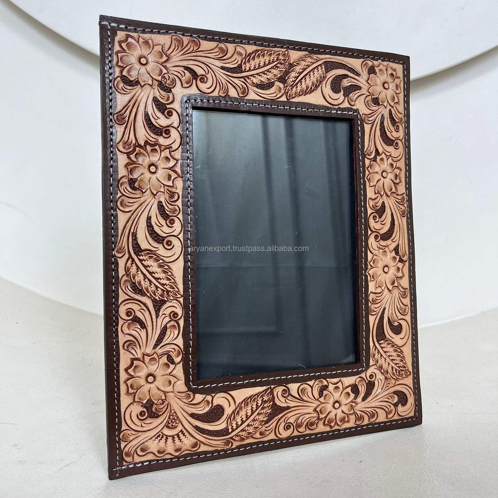 สีน้ำตาล