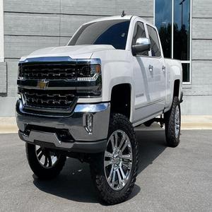 ENVÍO INMEDIATO Camioneta Chevrolet Silverado 1500 2017, Tracción en las Cuatro Ruedas, Motor 5.3L Ecotec3 V8, Automática, Doble Cabina - Product Image 1