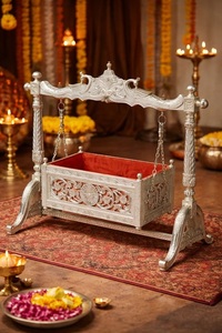 Cuna Moderna con Aspecto de Plata Alemana para Decoración de Eventos de Boda, Cuna de Madera de Teca Personalizable de DST EXPORTS - Product Image 3