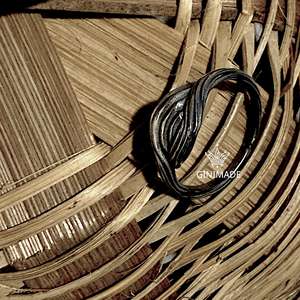 Anillo de Plata de Ley Rústico Hecho a Mano con Diseño de Hoja, Joyería Fina Única, Banda Ondulada Estilo Boho Inspirada en la Naturaleza, Anillo de Compromiso Clásico - Product Image 3