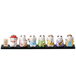 Figura de Gato de la Suerte Japonés Tradicional con Kimono, Cerámica y Esmalte - Product Image 4