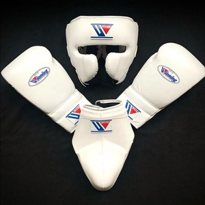 Set de Boxeo de Primera Calidad, Cuero Vacuno Genuino Resistente, Cierre de Gancho y Bucle Ajustable en los Dedos, Opción de Logotipo Personalizado - Product Image 5