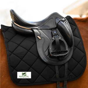 Tapis de selle de haute qualité pour le saut d'obstacles, épaissis, absorbant les chocs et offrant une absorption supérieure de la transpiration. - Product Image 6