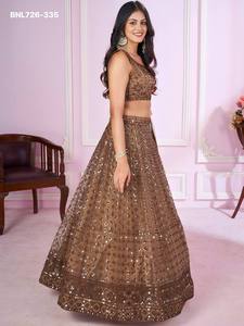 Conjunto de Lehenga Can-Can Semisellado con Red de Tela Suave de Aspecto Lujoso y Bordado con Hilo de Lentejuelas, a Precio Mayorista - Product Image 2