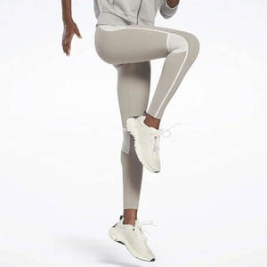Leggings de Yoga de Último Diseño Más Vendidos, Cintura Elástica, Ropa Deportiva, Transpirables, de Secado Rápido, Material Duradero - Product Image 1